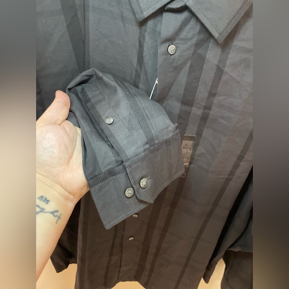✨NWT Men’s Van Heusen Botton Down Shirt Size XL - Picture 5 of 8
